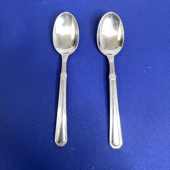Pfaltzgraff‎ PROVIDENCE Set 2  Soup Spoons Stainless 18/8 Flatware Glossy 6-3/4" - Picture 1 of 5